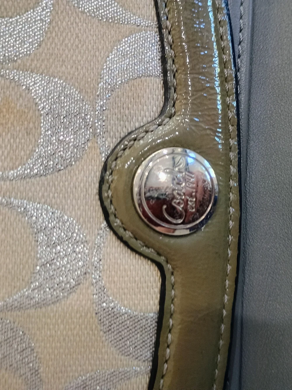 Coach Pre Loved Vintage Metallic Trifold Wallet